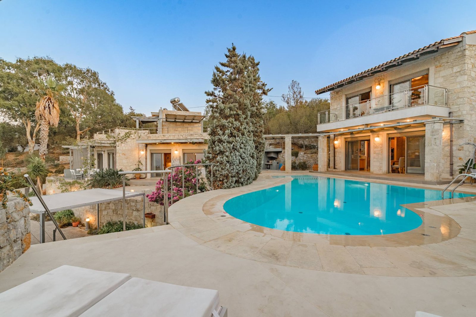 thomais estate 14